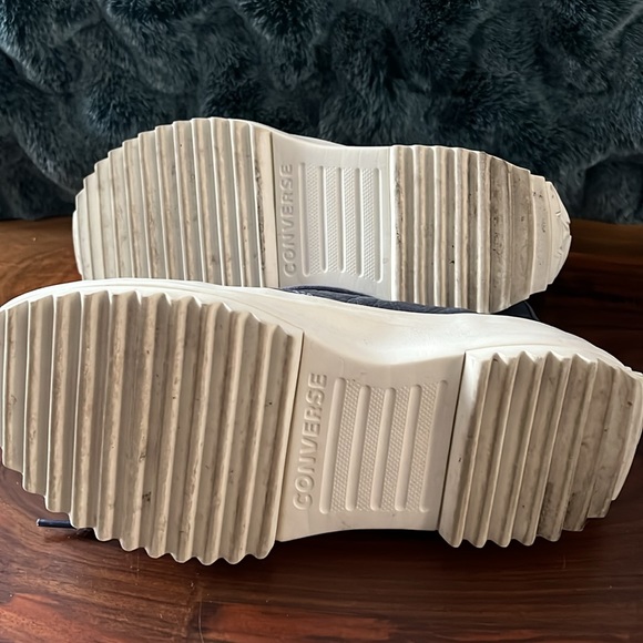 Converse - Picture 4 of 4